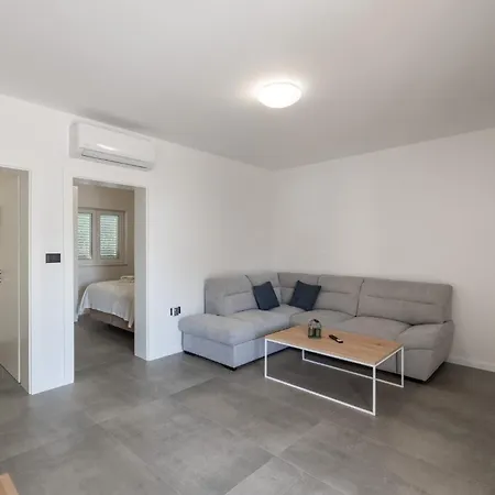 Sandra Apartman *